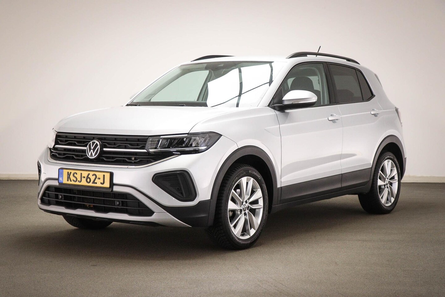 Volkswagen T-Cross - 1.0 TSI Life Edition | COMFORT PACK | CLIMA | STOELVERWARMING | NAVIGATIE | DAB | APPLE | - AutoWereld.nl