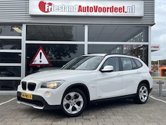 BMW X1 - sDrive18i Executive /Automaat/Cruise/Clima/Navi/Trekhaak/