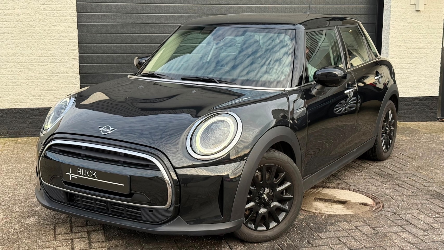 MINI 5-Deurs - 1.5 One Business Edition | Navi | Cruise | Stoelverw. | PDC | 2 Sleutels | - AutoWereld.nl