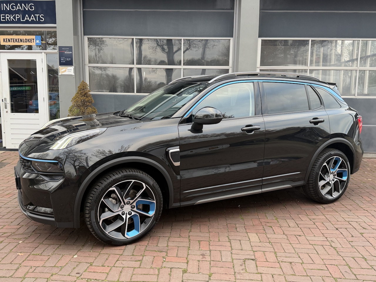 Lynk & Co 01 - 1.5 Dealer onderhouden | Stoelverw. | Pano | Navi | Clima | Camera | ACC | PDC 2023 45.000 - AutoWereld.nl