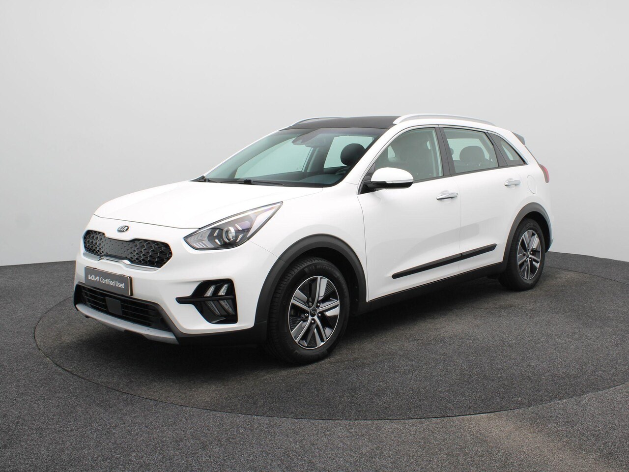 Kia Niro - 1.6 GDi Hybrid DynamicLine | Apple Carplay | ACC | Achteruitrijcamera - AutoWereld.nl