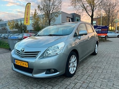 Toyota Verso - 1.8 VVT-i Business Camera - Pano - Automaat
