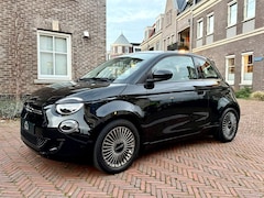 Fiat 500e - Icon 42 kWh | SOH 94, 5% | RIJKLAARPRIJS | Achteruitrijcamera | Apple CarPlay | Stoelverwa