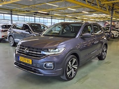 Volkswagen T-Cross - 1.0 TSI R-Line -110pk- Navi | Camera | Trekhaak | LED | Dodehoek Sensor | Rijklaarprijs in