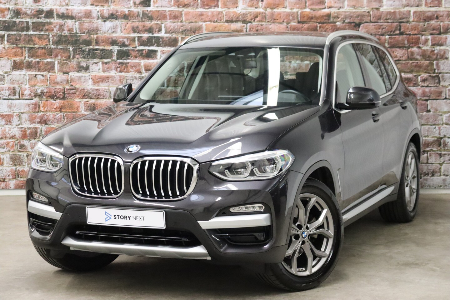 BMW X3 - xDrive20i High Executive xLine Automaat / Navigatie Professional / Leder / Trekhaak / 19 I - AutoWereld.nl