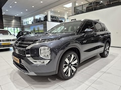 Mitsubishi Outlander - 2.4 PHEV First Edition | Navigatie | Stoelverwarming | 360 Camera | Elek. Achterklep