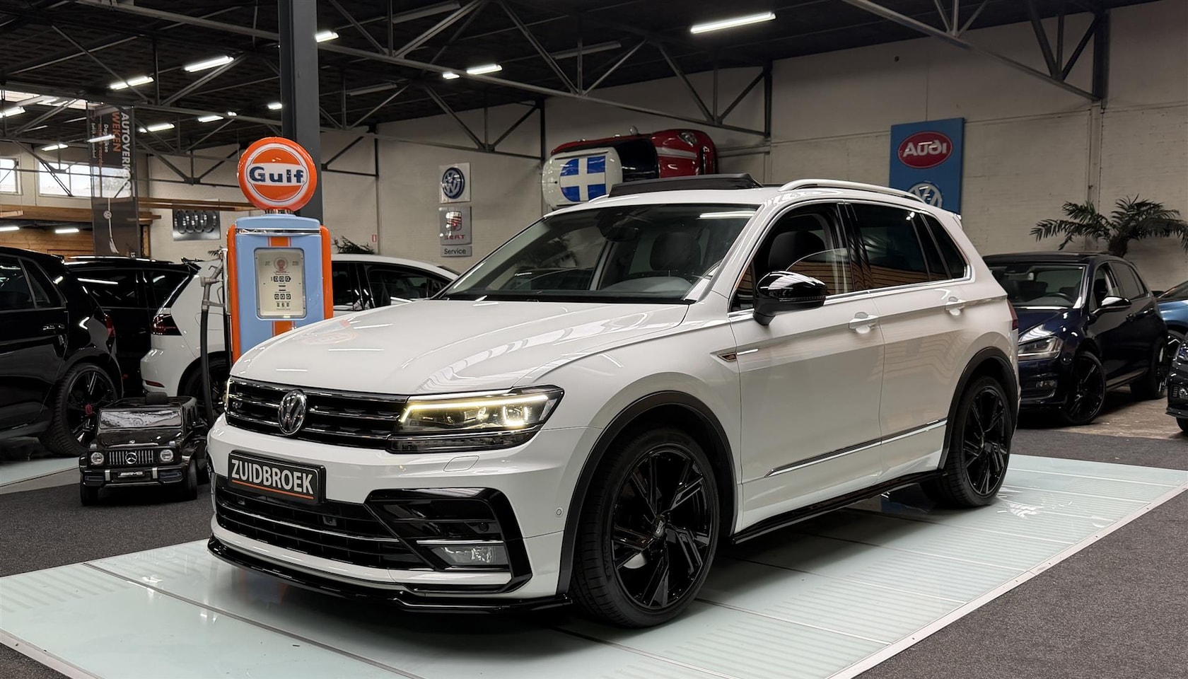 Volkswagen Tiguan - 1.4 150PK! R-LINE! vol opties! - AutoWereld.nl
