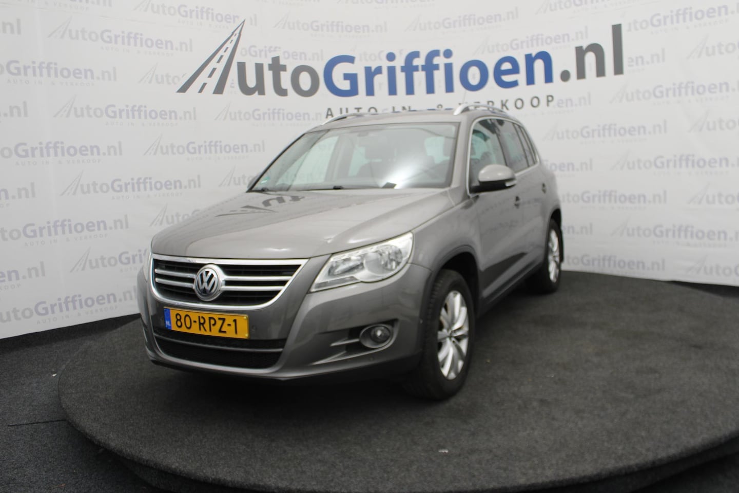 Volkswagen Tiguan - 1.4 TSI Sport&Style nette SUV met trekhaak - AutoWereld.nl