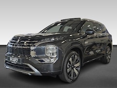 Mitsubishi Outlander - 2.4 PHEV Instyle | Achterbank in delen neerklapbaar | Achterbank verwarmd | Achteruitrij a