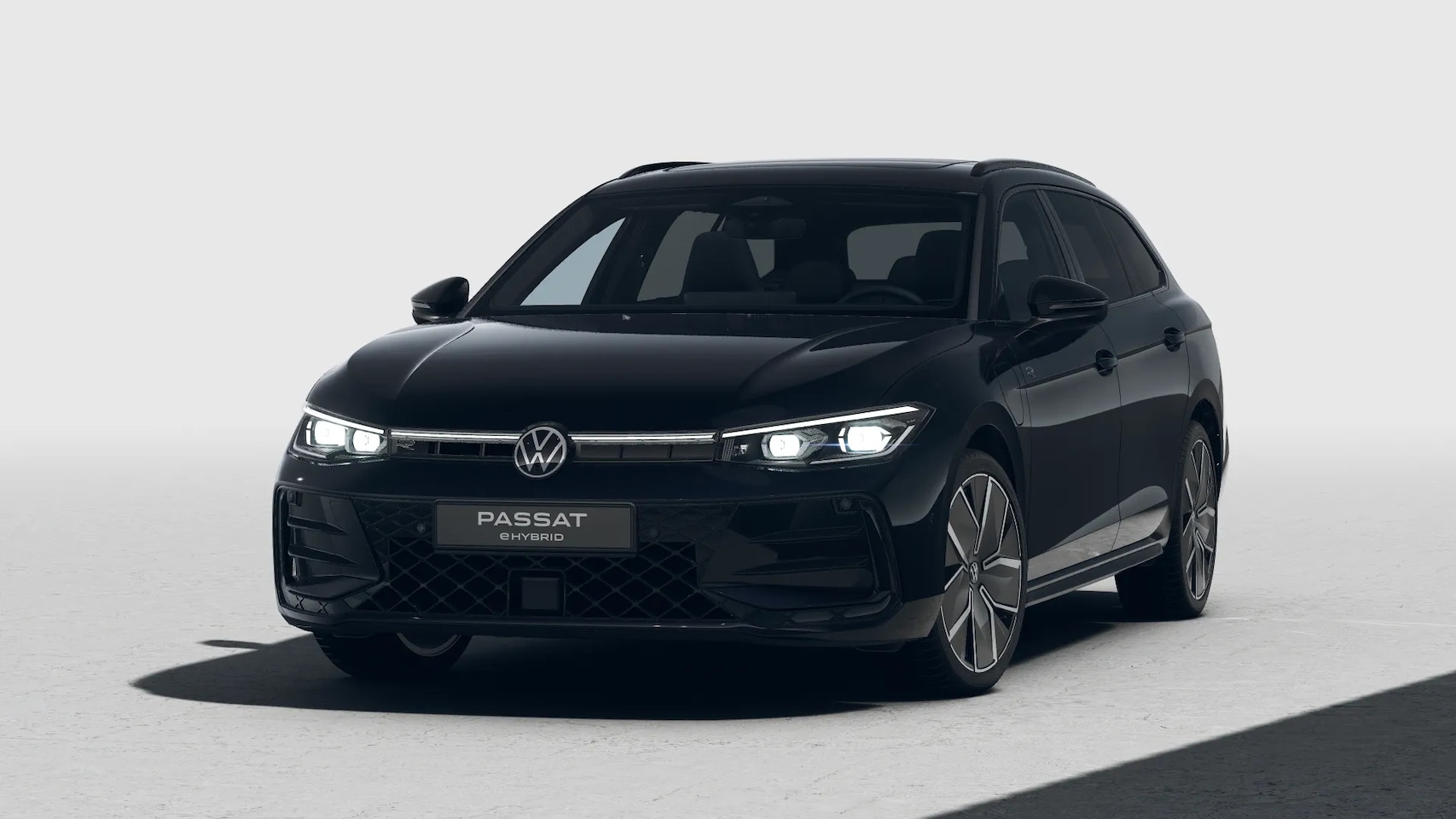 Volkswagen Passat Variant - 1.5 eHybrid 204 6DSG R-Line Edition | 'App-Connect' draadloze smartphone integratie | Afst - AutoWereld.nl