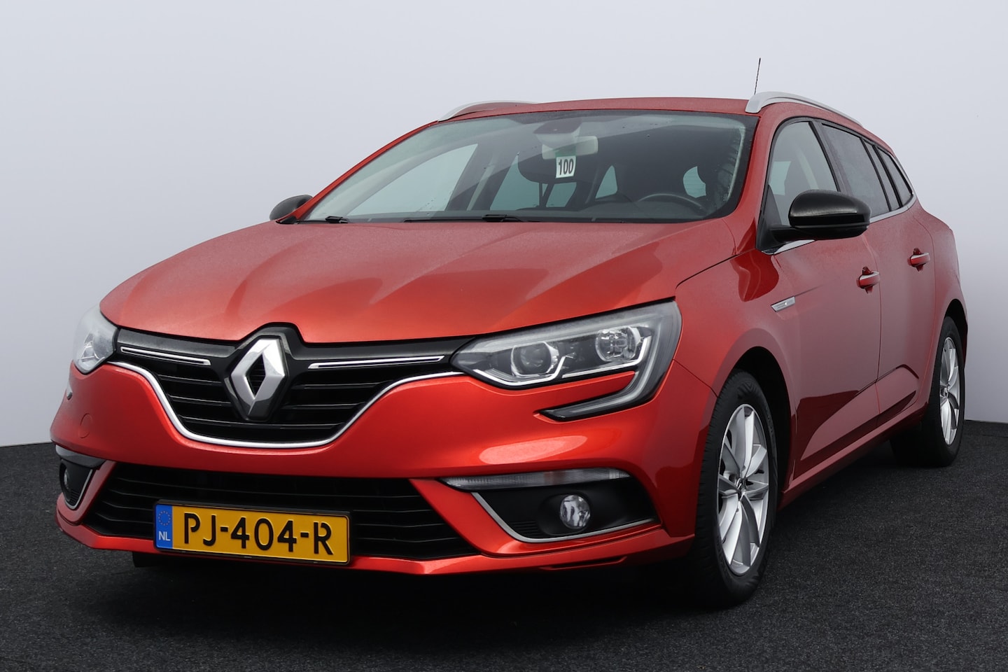 Renault Mégane Estate - 1.2 TCe Limited/ Trekhaak/ Apple + Android/ DAB+/ 16'' LMV/ Keyless/ Navi/ Clima/ Cruise/ - AutoWereld.nl