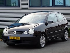 Volkswagen Polo - 1.4 16V Comfortline Airco Cruise Control