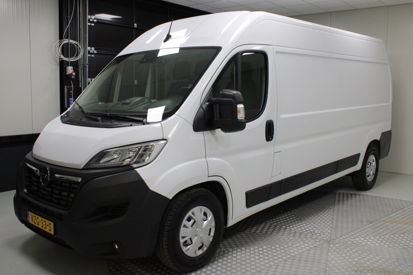 Opel Movano-e - L3H2 Zwaar Edition 70 kWh | NL auto | airco | navigatie fullmap | pdc achter + camera | cr - AutoWereld.nl