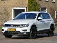 Volkswagen Tiguan - 1.4 TSI 4Motion | standkachel | verwarmd stuur | trekhaak | achteruitrijcamera
