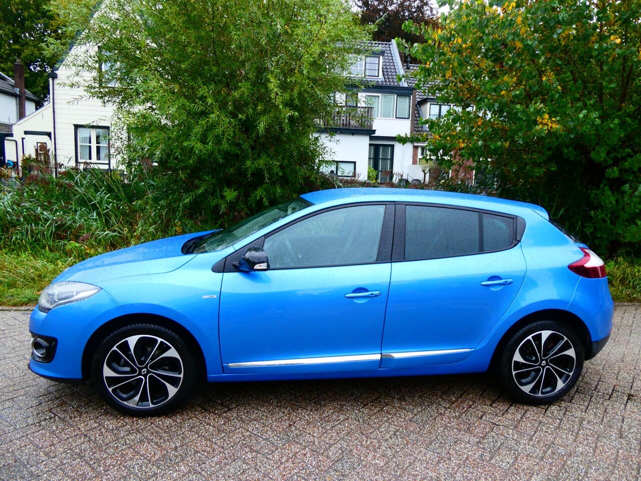 Renault Mégane - 1.2 TCe Bose 5-deurs 116pk 2e eig. Clima Cruise Navi PDC - AutoWereld.nl