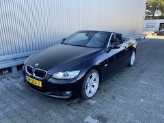 BMW 3-serie Cabrio - 320i High Executive AUTOMAAT, Leer, Navi, Clima, CC, PDC v/a, LM, – Inruil Mogelijk –