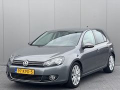 Volkswagen Golf - 1.8 TSI Highline | Navigatie | Climate Control | Trekhaak | 17"