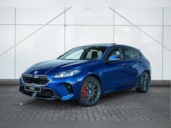 BMW 1-serie - 120 High Executive M Sport Automaat / Panoramadak / Adaptieve LED / Head-Up / M Adaptief o