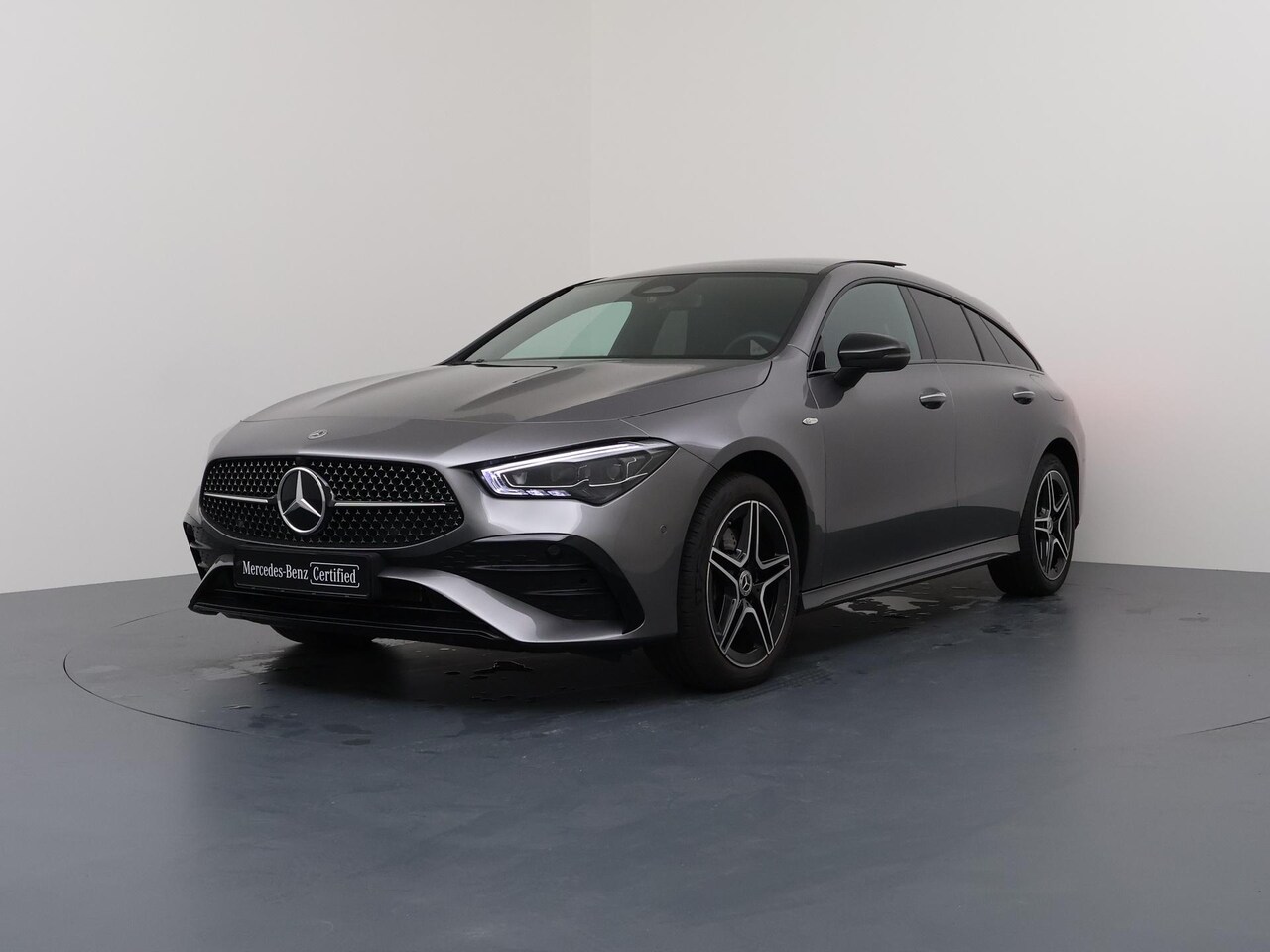 Mercedes-Benz CLA-klasse Shooting Brake - 250e Business Solution AMG | Panoramaschuifdak | Nightpakket | Achteruitrijcamera - AutoWereld.nl