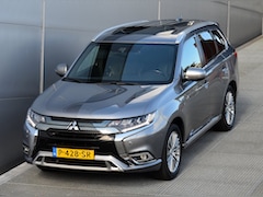 Mitsubishi Outlander - PHEV 2.4 INSTYLE 4WD | PLUG IN HYBRID | SoH 75% | V2H | FULL OPTIONS | SCHUIFDAK | ADAPTIE