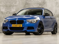 BMW 1-serie - M135 M135i xDrive High Executive Automaat 320Pk (GROOT NAVI, SCHUIFDAK, ALCANTARA STUUR, A