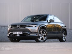 Mazda MX-30 - e-SkyActiv 145 First Edition 36 kWh | vol opties | Stuur en stoelverwarming | Camera | LED