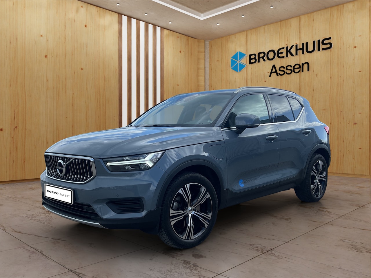 Volvo XC40 - T4 Inscription | Parkeercamera | Keyless entry | Standkachel | - AutoWereld.nl