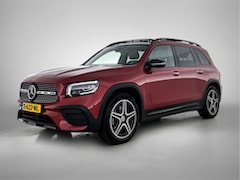 Mercedes-Benz GLB - 200 Business Solution AMG | Panoramadak | Trekhaak | Achteruitrijcamera | DISTRONIC | Incl