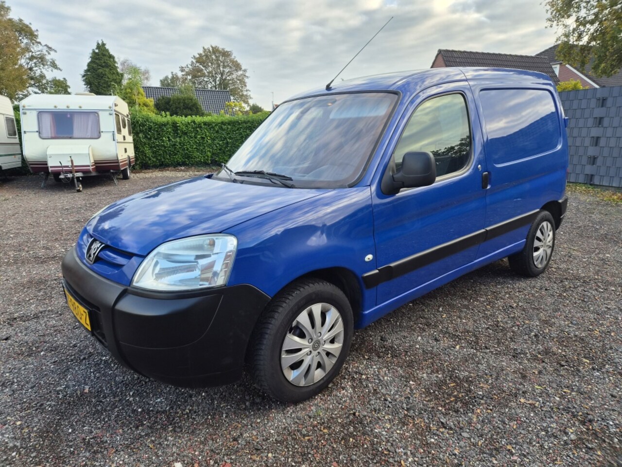 Peugeot Partner - 1.4 Benzine bestelauto! - AutoWereld.nl