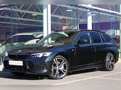BMW 3-serie Touring - 330e M Sport Automaat / Trekhaak / Sportstoelen / Comfort Access / Stoelverwarming / Cruis