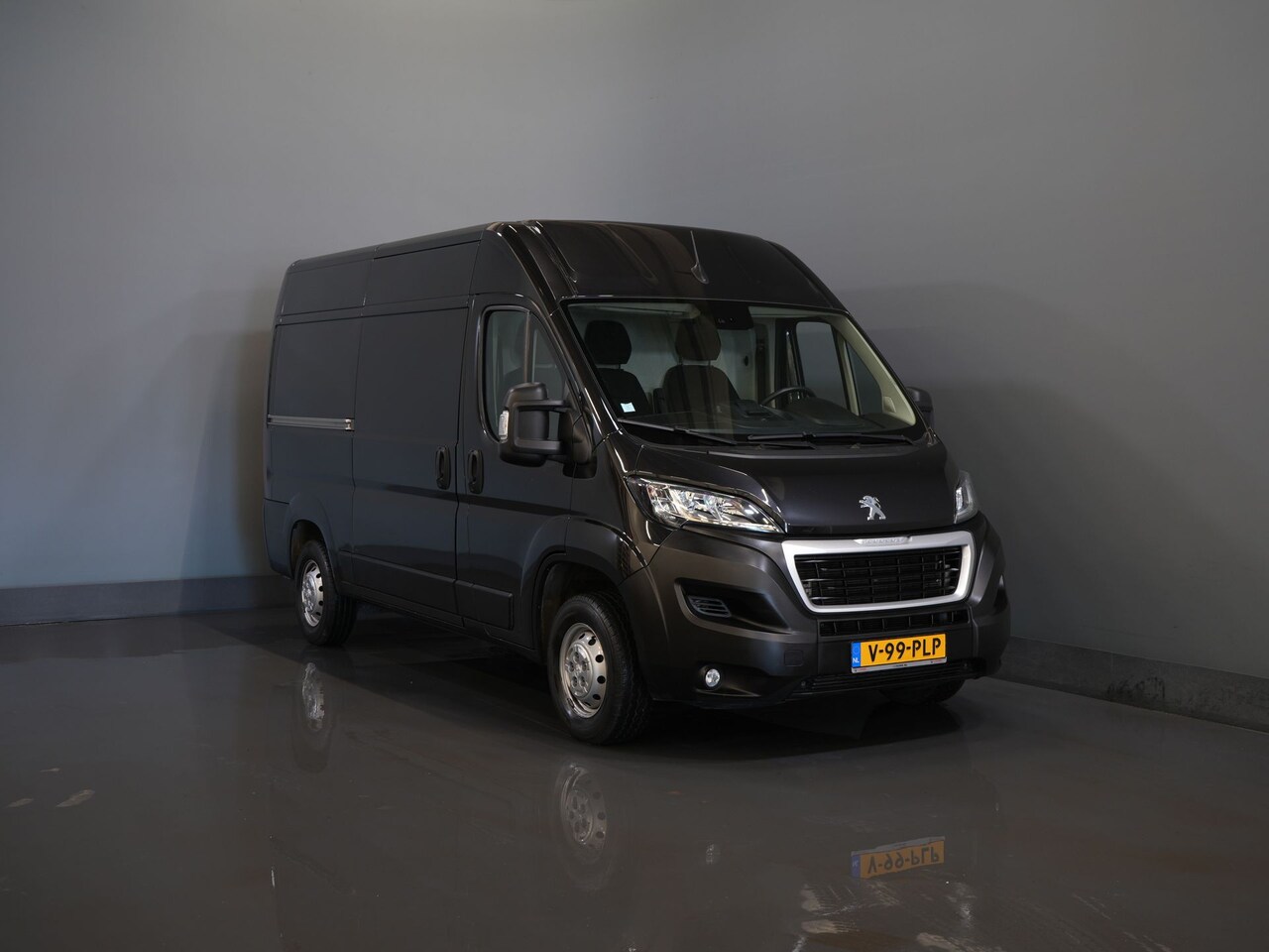 Peugeot Boxer - 2.2 HDI 120 pk L2H2 Camera/ Cruise/ Airco/ Navi/ PDC/ DAB - AutoWereld.nl