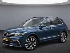 Volkswagen Tiguan - 1.4 TSI eHybrid R-Line Business+ / Pano / 360 Camera / Parkeersensoren V+A / Navigatie / L
