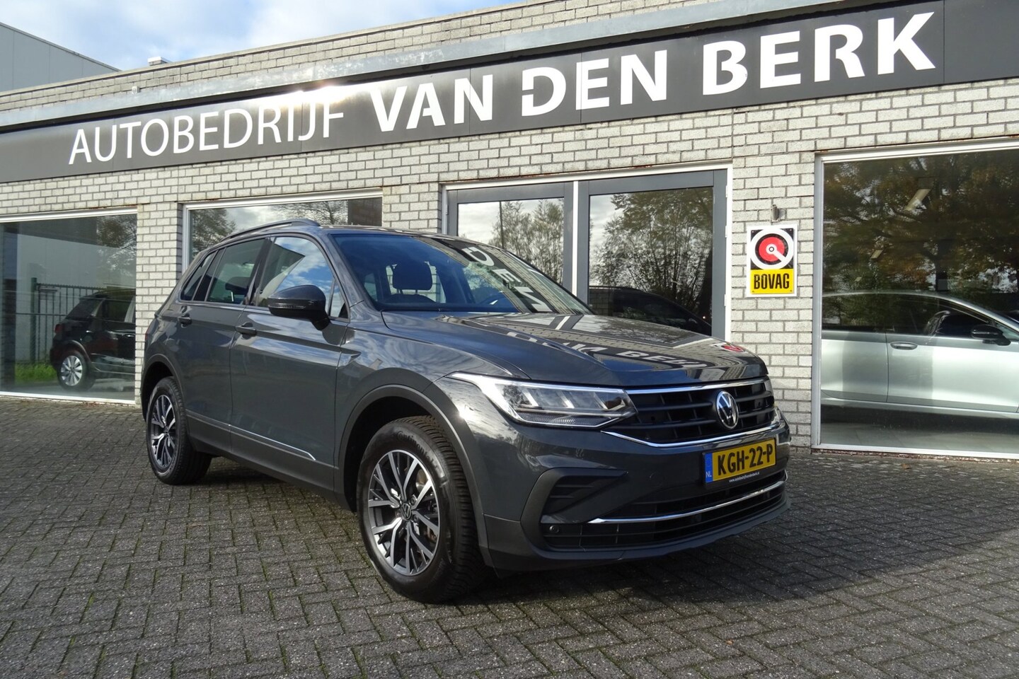 Volkswagen Tiguan - 1.4 TSI eHybrid Life SOH 95% - AutoWereld.nl