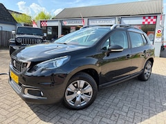 Peugeot 2008 - 1.2 110 P.T. Blue Lion *panodak + LM velg + trekhaak + pdc