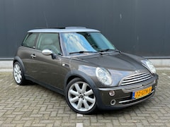 MINI 3-Deurs - 1.6 Cooper* 1 Eigenaar* Elektr. Pano Dak* N.A.P
