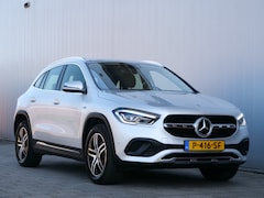 Mercedes-Benz GLA-Klasse - 250 e Style 218 Pk Automaat Navi / DAB / Camera / Apple Carplay / Stoelverwarming