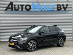 Mercedes-Benz GLA-Klasse - 250 e AMG Line Panoramadak Carplay 19 Inch Sfeerverlichting Stoelverwarming Achteruitrijca