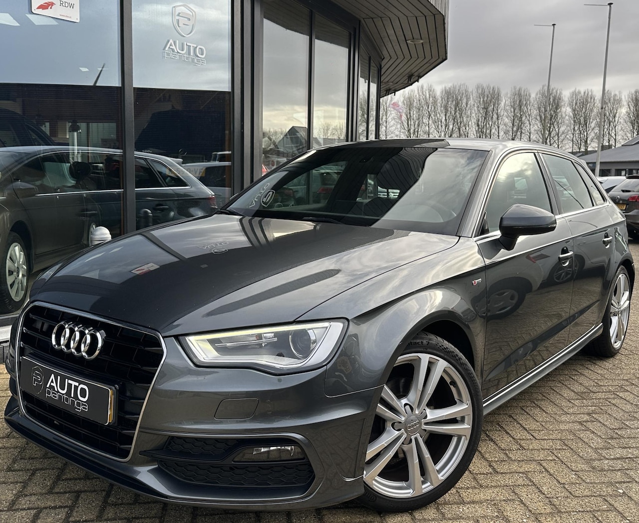 Audi A3 Sportback - 1.2 TFSI Ambition Pro Line S | S-Line Interieur & Exterieur | Zeer Nette Staat | Navigatie - AutoWereld.nl
