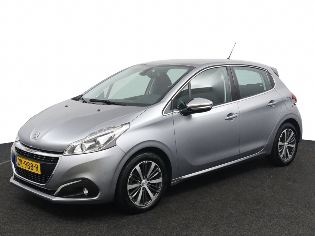 Peugeot 208 - 1.2 PureTech Allure | Echte Automaat | lichtmetalen velgen | PDC - AutoWereld.nl