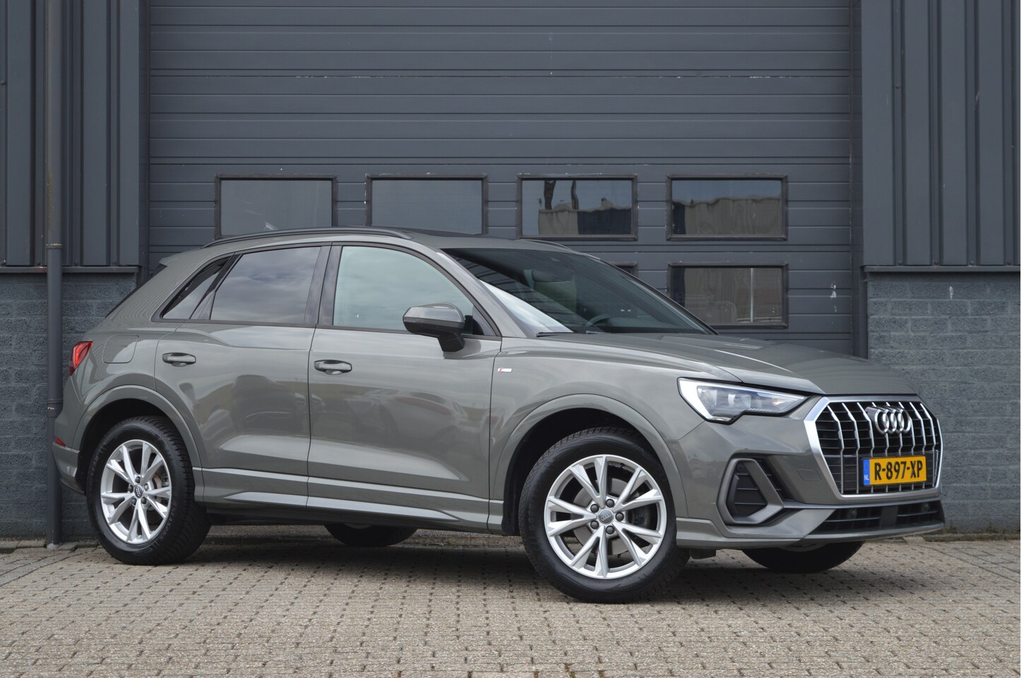 Audi Q3 - 35 TFSI Pro Line S | S-LINE | PANO | CAMERA | CARPLAY | - AutoWereld.nl