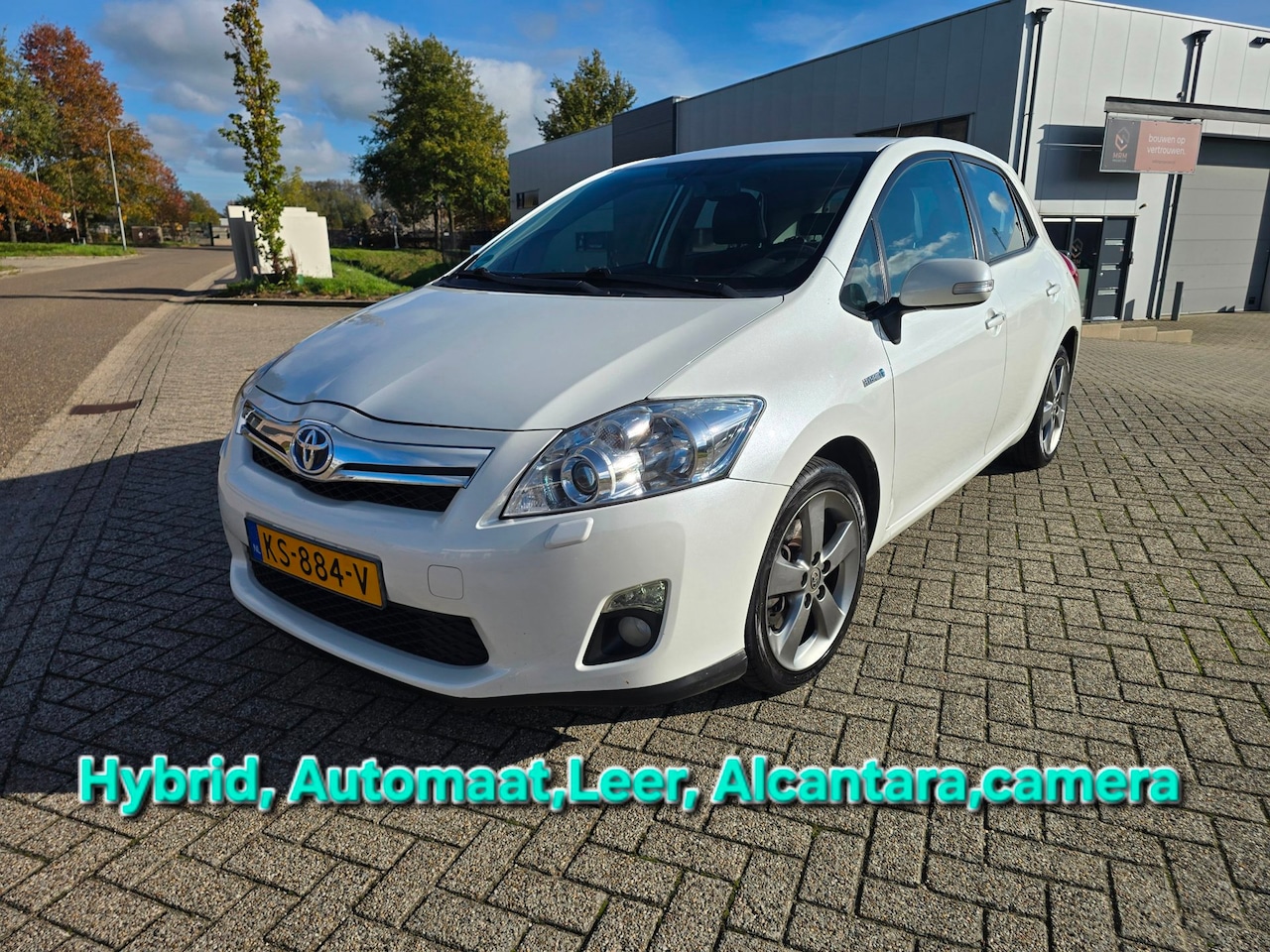 Toyota Auris - 1.8 Full Hybrid Dynamic 1.8 Full Hybrid Dynamic,camera,Leer, - AutoWereld.nl