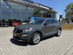 Volkswagen T-Roc - 1.0 TSI | Navi | Trekhaak | Stoelverw. | Clima | Adaptieve cruise control