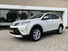 Toyota RAV4 - 2.0 Style 4WD | Trekhaak 1500kg | All season