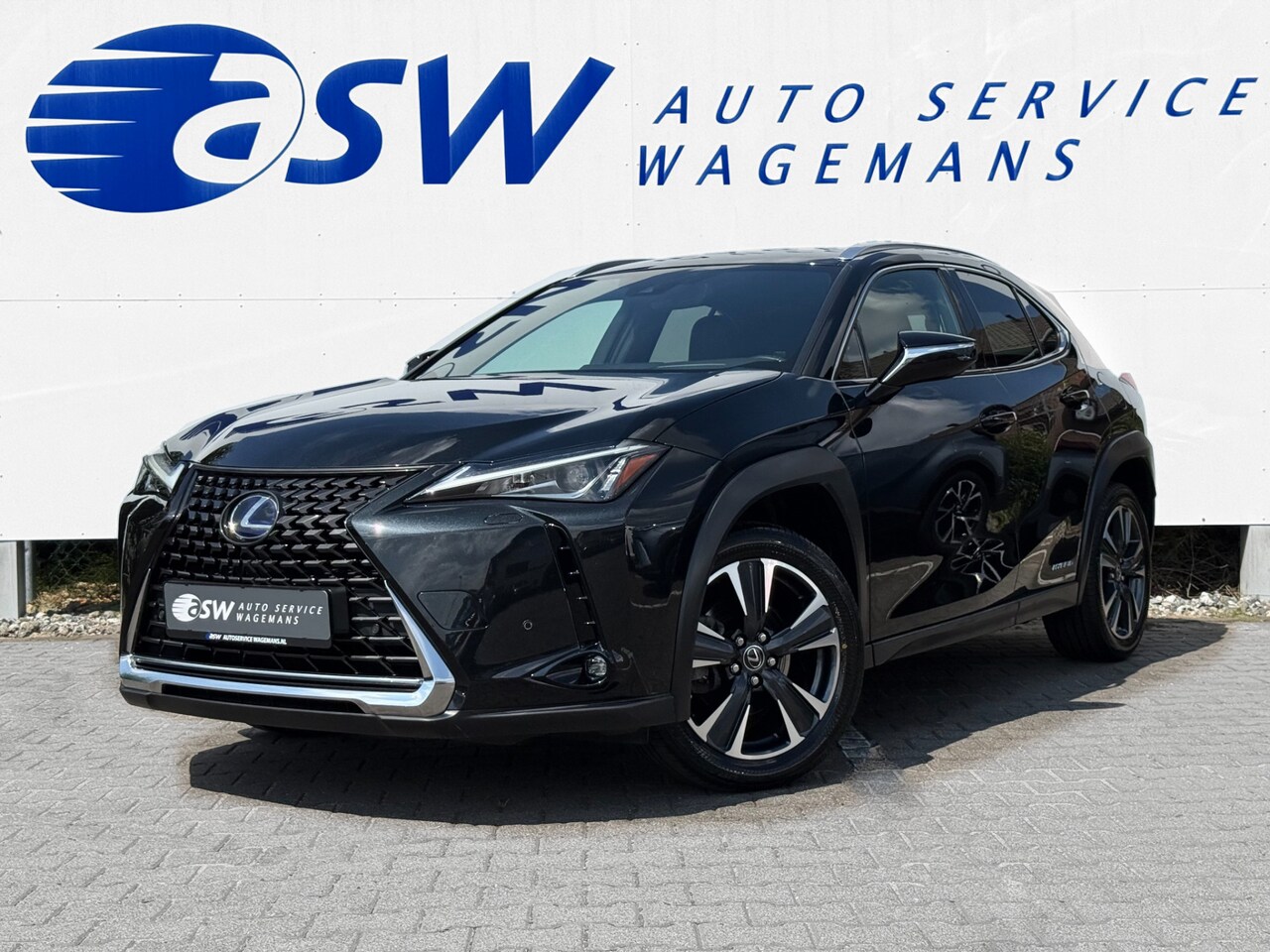 Lexus UX - 250h Preference Line | CarPlay | ACC | Dodehoek | Keyless | 18 inch - AutoWereld.nl