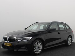 BMW 3-serie Touring - 330e Business Edition Plus SPORTSTOELEN / FULL LED / SOH 89% / CARPLAY / DAB+ / CREME LEDE