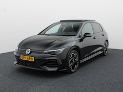 Volkswagen Golf - 1.5 eTSI R-Line Edition | Pano | Keyless | Trekhaak wegkl. | IQ Light | Head Up | Harman/K