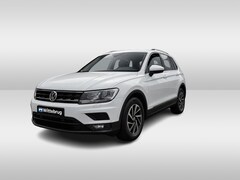 Volkswagen Tiguan - 1.4 TSI ACT Comfortline Business / NAVI / APP.Connect / 17"LMV / Verwarmde Stoelen