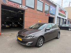 Peugeot 308 - 1.2 PureTech 110pk Allure Navi Cruise Xenon NAP