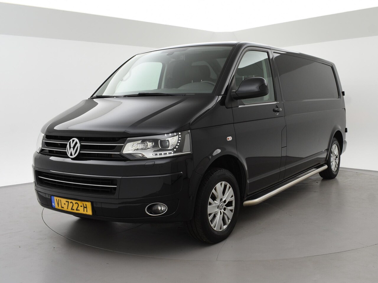 Volkswagen Transporter - 2.0 TDI 140 PK DSG L2H1 E.C. + LEDER | LMV | XENON | APPLE CARPLAY | STOELVERWARMING - AutoWereld.nl