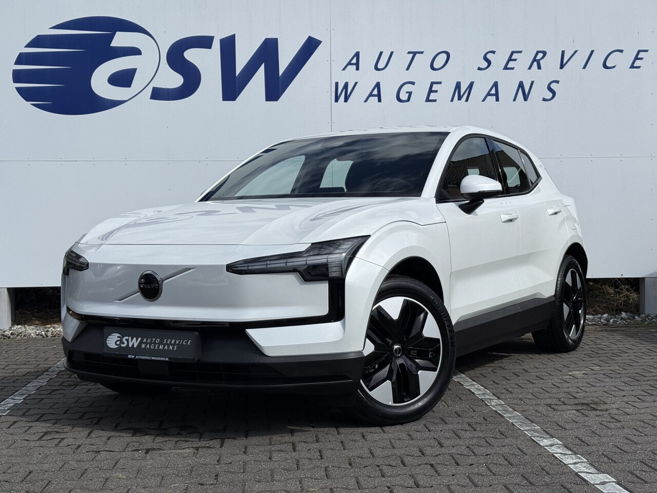 Volvo EX30 - Single Motor Extended Range Core 69 kWh | ACC | Parelmoer | Camera | 18 inch - AutoWereld.nl